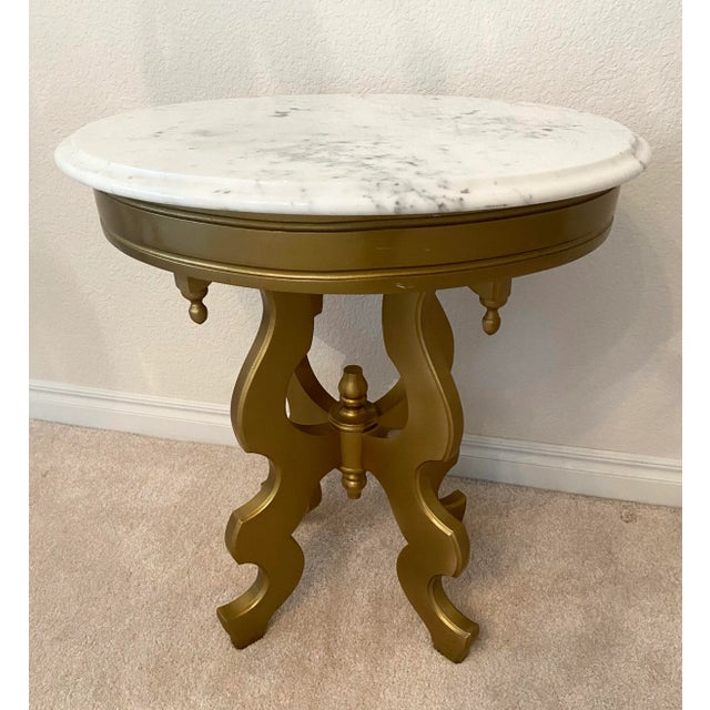 Late 20th Century Victorian Style Oval Marble Top Gold Color Accent Table Excellent Condition Vintage For Sale - Image 5 of 10
