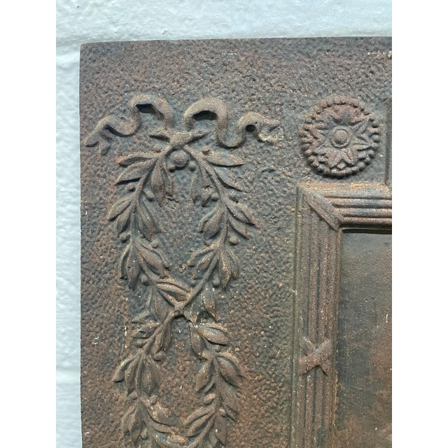 Early 19th Century Rare 19th-Century Figural 'Orientalist' Cast Iron Summer Cover — New Orleans Estate 21.5" W X 26" H For Sale - Image 5 of 6