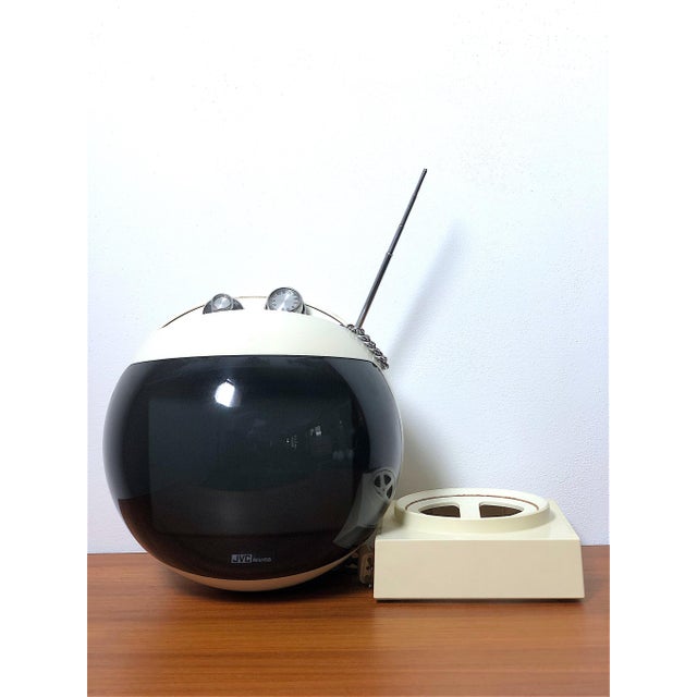 Space Age NIVICO Television from JVC, Japan, 1970s For Sale - Image 4 of 12