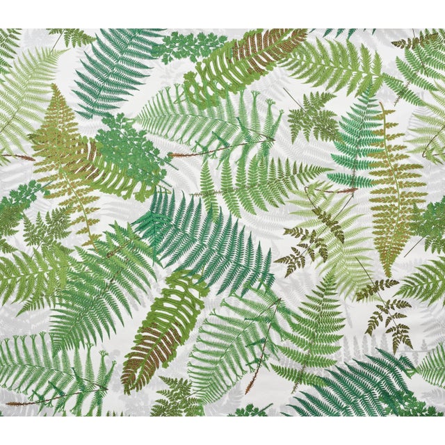 Schumacher Sample - Schumacher X Clements Ribeiro Fernarium Wallpaper in Ivory & Leaf For Sale - Image 4 of 4