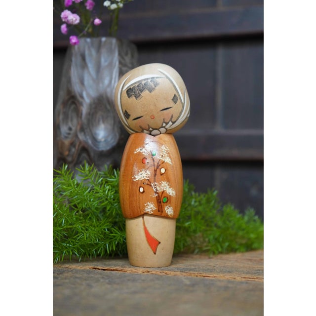 Adorable Vintage Sosaku Kokeshi, Japan. Dimensions: height 17 cm, diameter 5 cm. Signed at the bottom by the artisan. This...