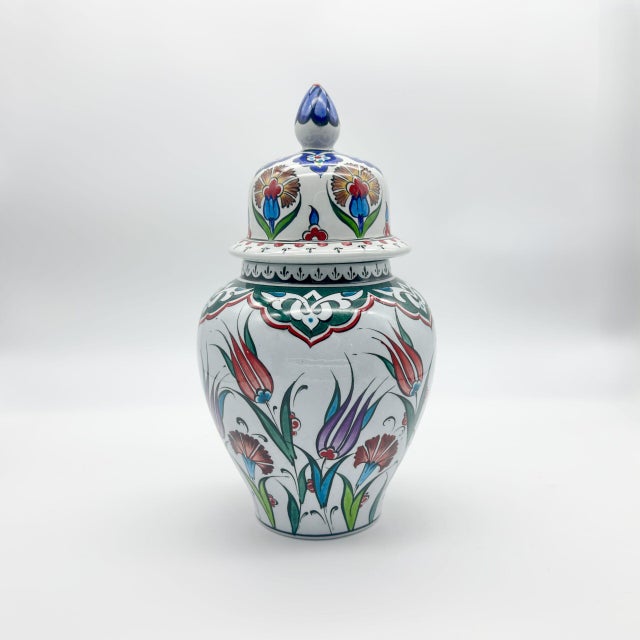 Handmade Ceramic “Kupecik” Ginger Jar (20cm) – Vibrant Spring Garden Pattern – Lidded Home Decor For Sale - Image 6 of 9