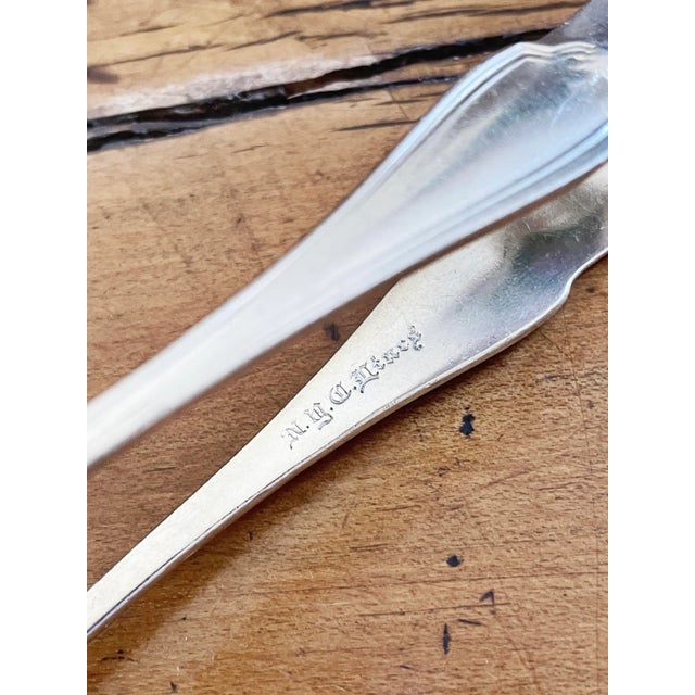 A vintage set of silver plated sugar tongs from a New York Central Line dining car! In excellent condition, minor tarnish...