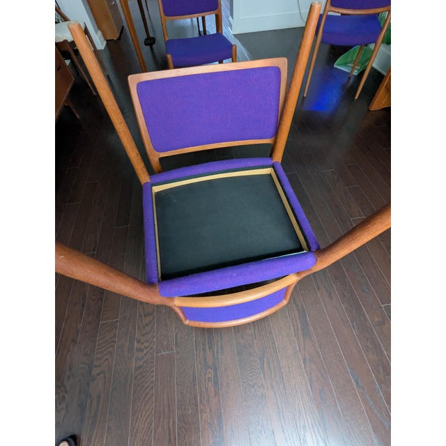 Set of 6 Vintage Danish Modern Teak Dining Chairs (Attributed 4 Niels Møller, 2 Kai Kristiansen) For Sale - Image 9 of 18
