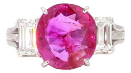 Example of Modern Engagement Rings