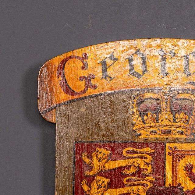 Antique English Hand-Painted King George II and King George IV Heraldic Shields, 18th Century, Set of 2 For Sale - Image 4 of 17