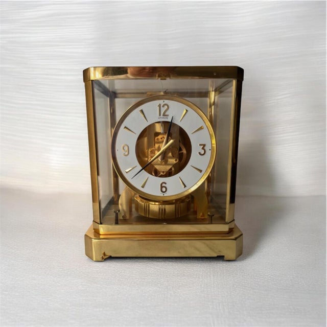Add a touch of vintage elegance to any room with this stunning Jaeger-LeCoultre Atmos Clock. Crafted in the late 20th...