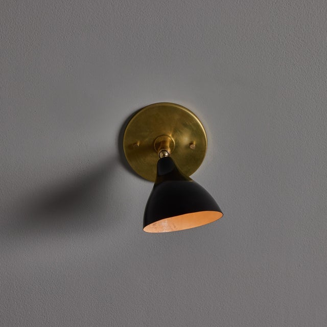 1960s Gino Sarfatti Model #26b Black and Brass Wall Lamp for Arteluce For Sale - Image 17 of 18