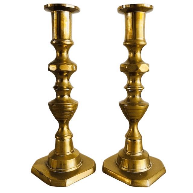 Antique English Brass Pusher Candlesticks, 1890s, Set of 2 For Sale - Image 5 of 11