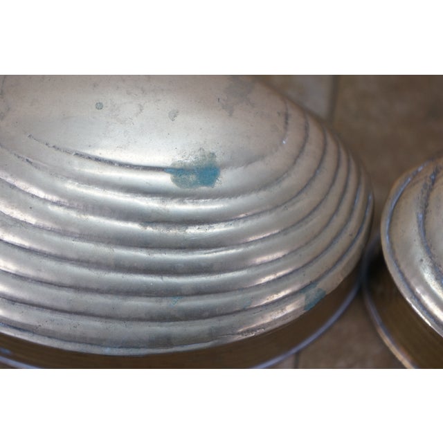 Mid 20th Century Mid 20th Century 2 Brass Nautical Beach Clam Sea Shell Keepsake Trinket Boxes Compotes 5" For Sale - Image 5 of 16
