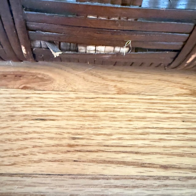 Wood Late 20th Century Kincaid Woven Wicker Ottomans Lee Jofa Jungle Upholstery Cushions, a Pair For Sale - Image 7 of 9