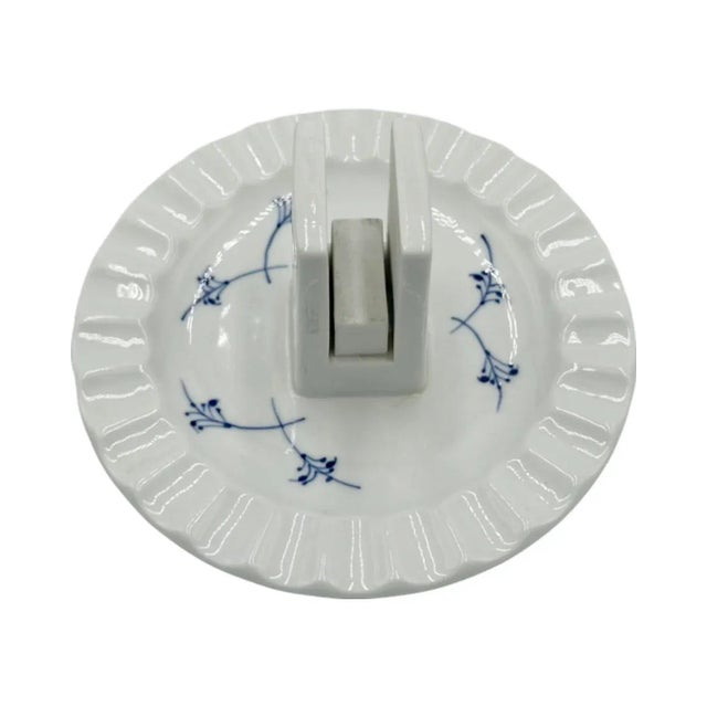 Mid 20th Century Vintage Hotel d'Angleterre Copenhagen Denmark Ashtray Match Holder Dish For Sale - Image 5 of 12