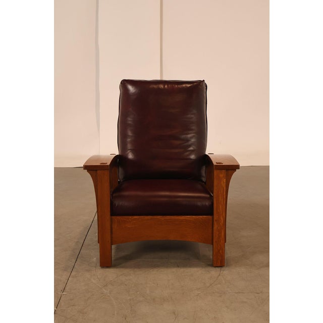Stickley Mission Collection Pair Of Oak & Leather Bow Arm Morris Chairs For Sale - Image 17 of 18