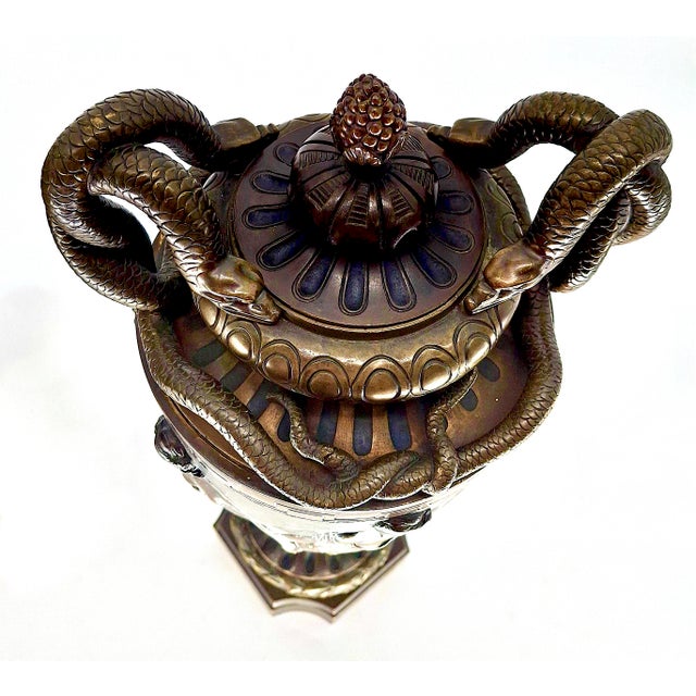 Pair of Late 19th-Century Bronze Lidded Urns For Sale In San Francisco - Image 6 of 8