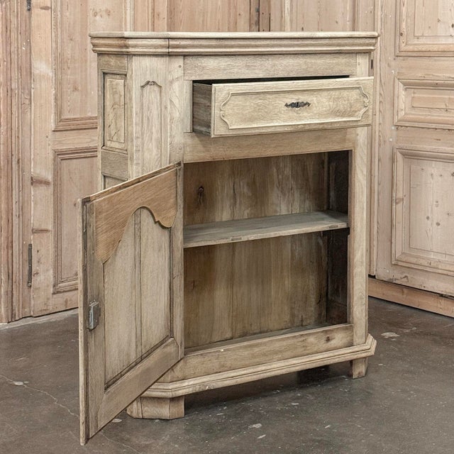 18th Century Country French Louis XV Stripped Oak Confiturier For Sale - Image 14 of 18