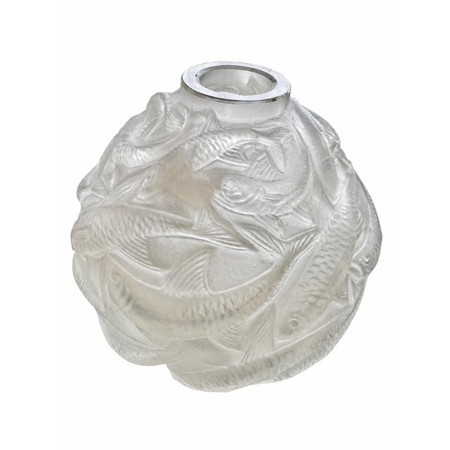 1930s Antique R. Lalique “Poissons” Frosted Crystal Vase, France, Art Deco F For Sale - Image 5 of 6