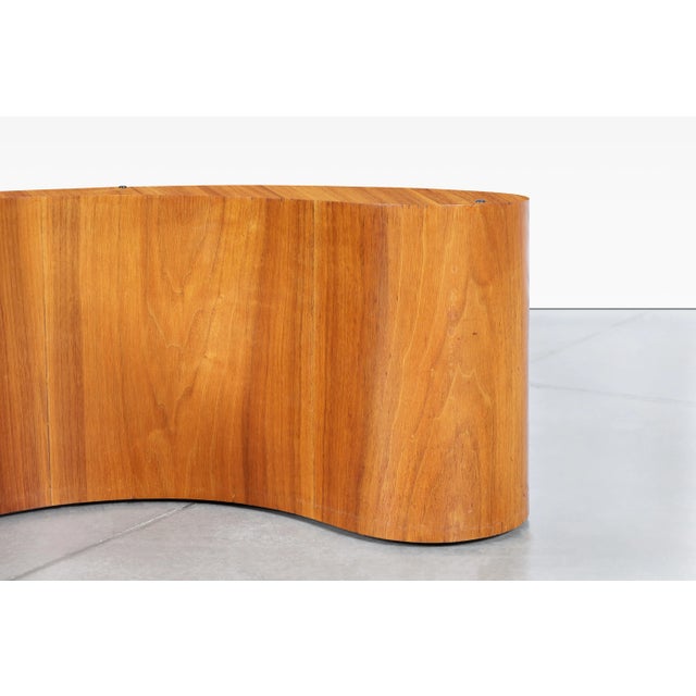 Mid-Century Modern Mid-Century Modern Biomorphic Walnut and Glass Coffee Table, Usa, 1960s For Sale - Image 3 of 10