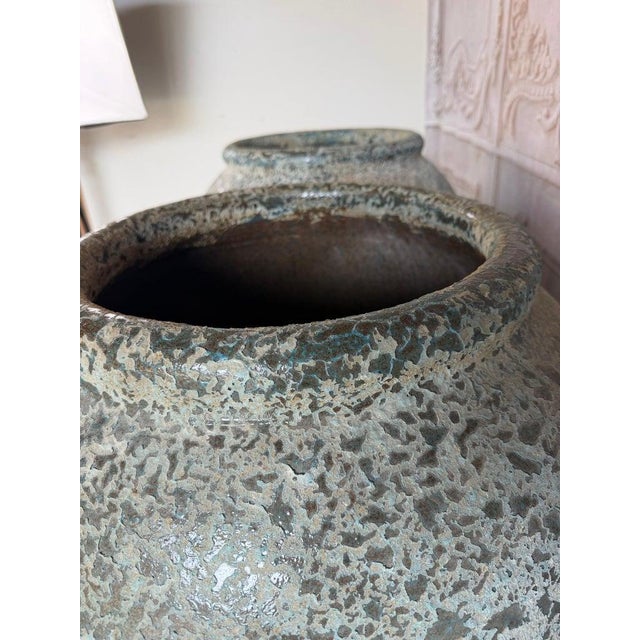 Large Rustic Textured Terracotta Amphora Vessels – Pair of Aged Mediterranean For Sale - Image 11 of 12