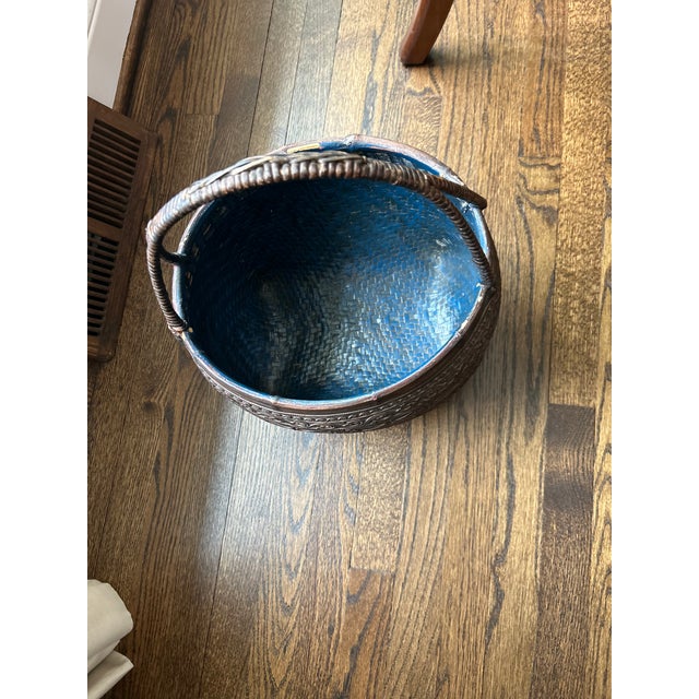 Mid 20th Century Vintage Burmese Gilt Relief Lacquer Basket With Blue Interior For Sale - Image 5 of 8