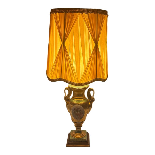 Late 19th to Early 20th Century Porcelain Urn Table Lamp For Sale