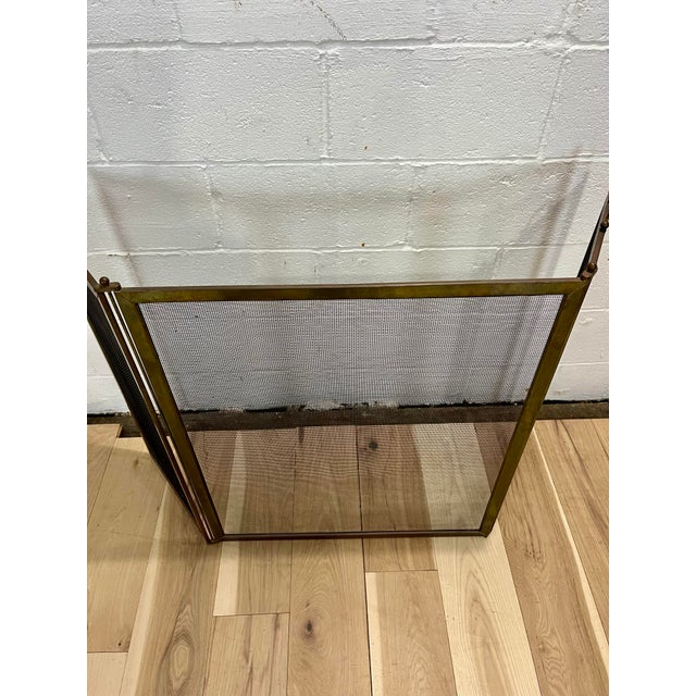 Early 20th Century Brass 3 Panel Folding Fire Screen Mesh Insert For Sale - Image 5 of 10