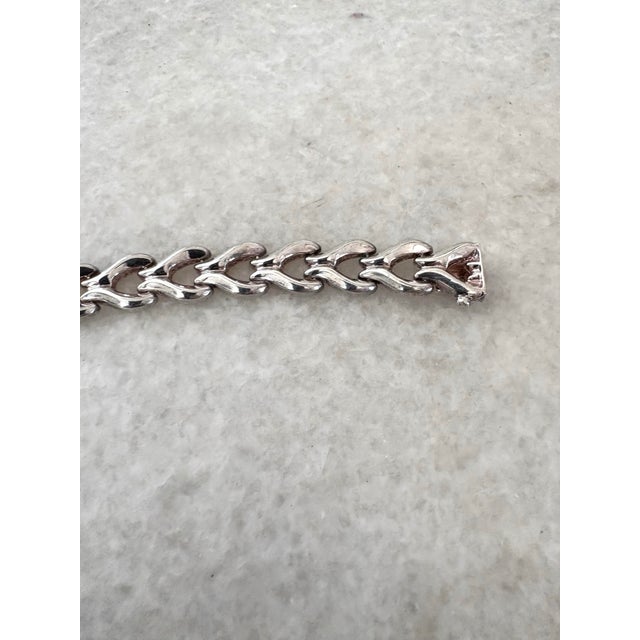 Lovely, vintage sterling silver bracelet.
