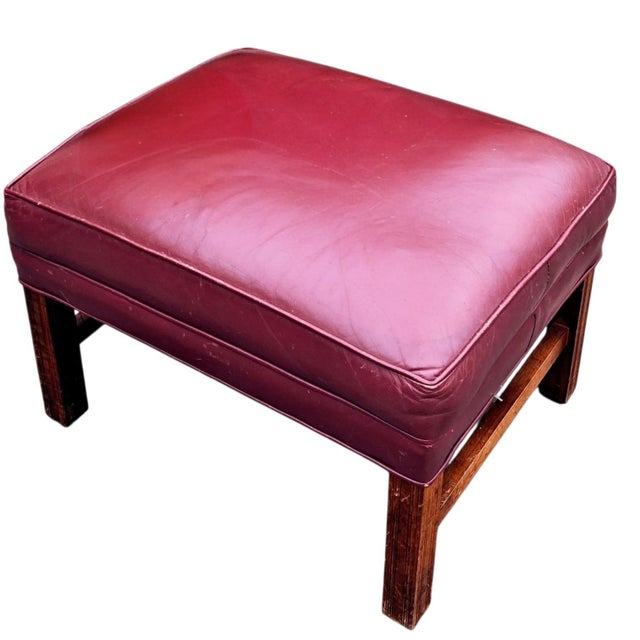 Vintage-Inspired 3-Piece Leather Living Room Set With a Tufted Chesterfield Sofa, a Classic Wingback Armchair & Rectangular Ottoman. For Sale - Image 9 of 12