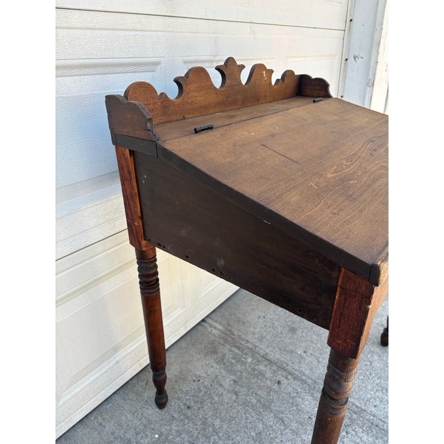 Antique Primitive Blanket Chest on Stand | Early American Dough Box Table | Rustic Colonial Storage Chest For Sale In New York - Image 6 of 11