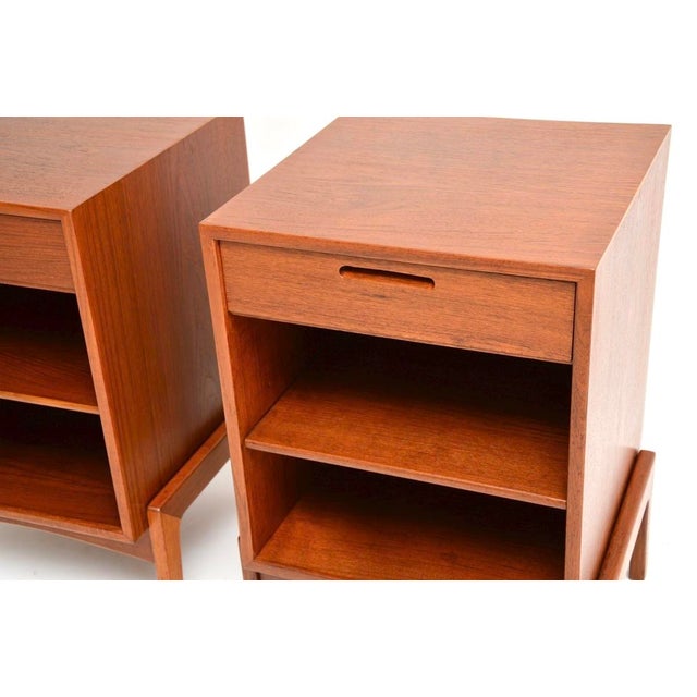 Vintage Danish Teak Nightstands by Ib Kofod-Larsen, 1960, Set of 2 For Sale - Image 9 of 11
