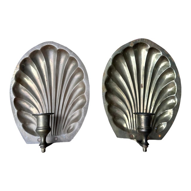 Pair of Vintage Brass Scallop Shell Wall Sconces – Hollywood Regency For Sale