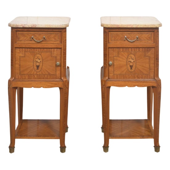 French Satinwood Bedside Tables, 1890s, Set of 2 For Sale