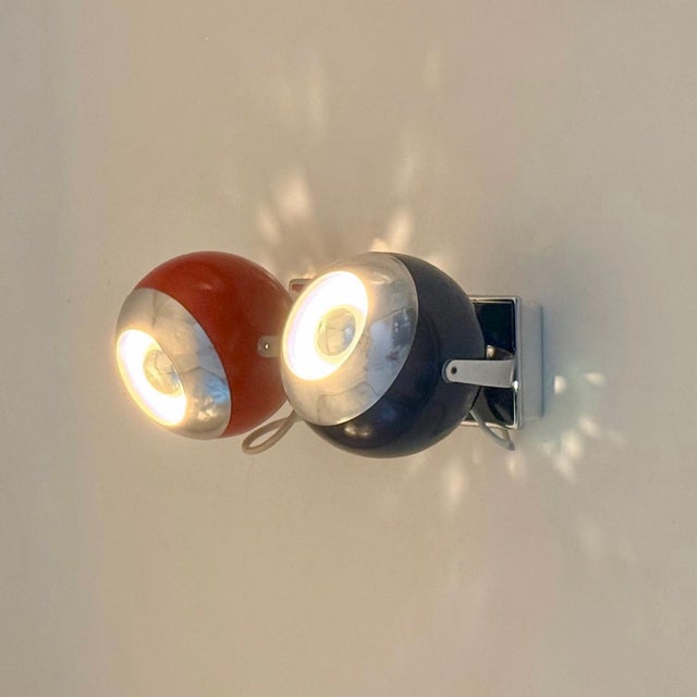 Space Age Red and Blue Eyeball Wall Lamps, 1970s, Set of 2 For Sale - Image 3 of 15