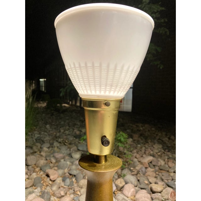 Mid-Century Modern Tall Walnut & Cork Table Lamp For Sale - Image 11 of 13