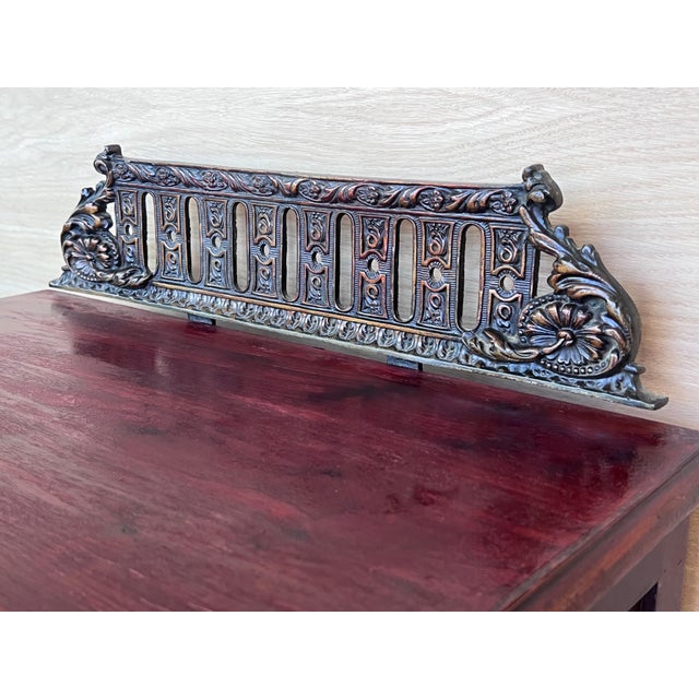 Late 19th Century Late 19th Century Pair of French Mahogany Nightstands with Drawer, Door and Bronze Crest For Sale - Image 5 of 18