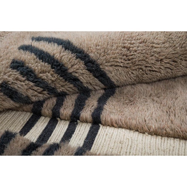 Taupe Angular Geometric Key-Line Hand-Knotted Wool Rug | 9'10" X 6'9" | One of a Kind For Sale - Image 8 of 9