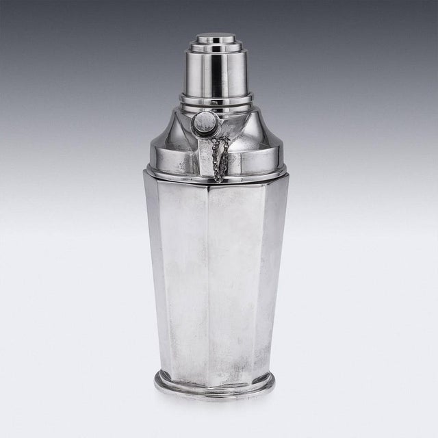 Vintage Art Deco English Silver Cocktail Shaker, 1934 For Sale - Image 6 of 16