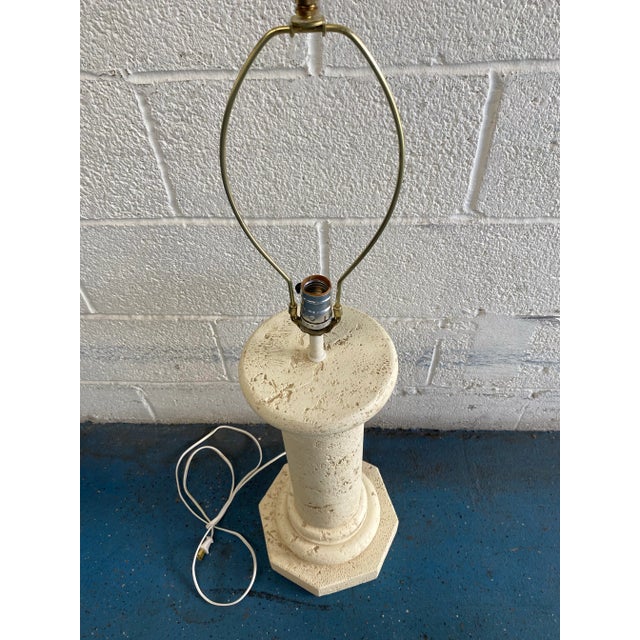 This is a beautiful heavy vintage faux stone coral table lamp. Add this piece to your tropical or coastal vibe or use it...