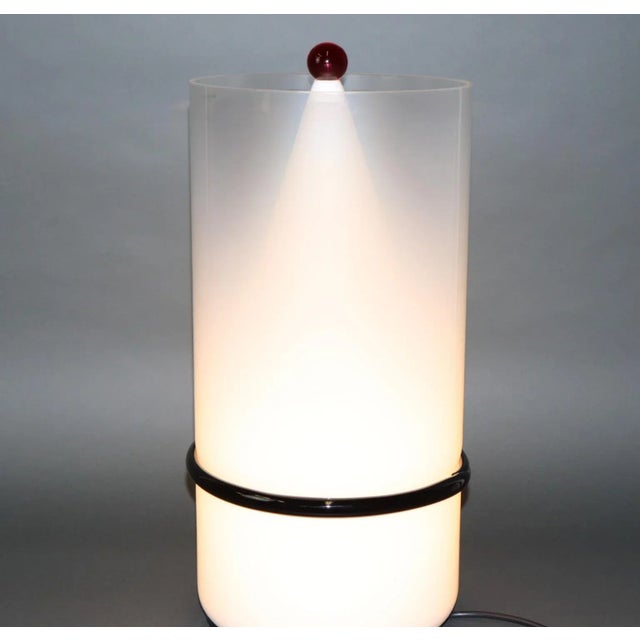 Late 20th Century Mid-Century Modern Murano Glass Table Lamp with Red Accent For Sale - Image 5 of 12