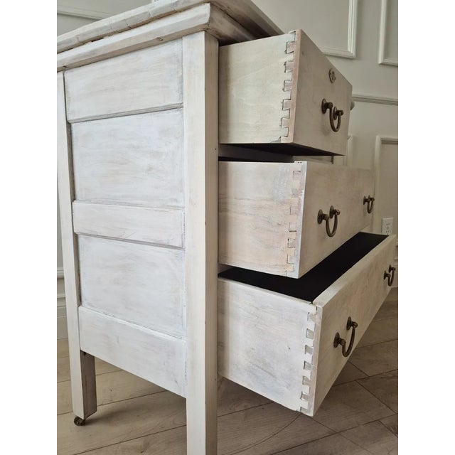 Early 20th Century Gustavian Style Whitewashed Maple Chest of Drawers (9 Words, Fully Defensible Now) For Sale - Image 9 of 11