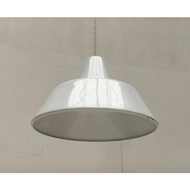 White Mid-Century Modern Danish Emaille Amatur Pendant Lamp from Louis Poulsen, 1960s For Sale - Image 8 of 18