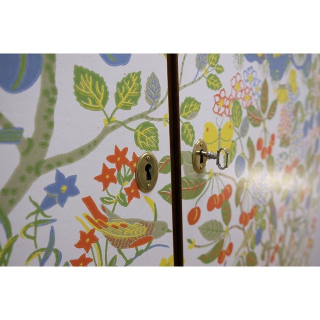 Wood Swedish Cabinet with Josef Frank Paradiset Nordens Flora, Sweden, 1950s For Sale - Image 7 of 12