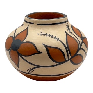 Kewa (Santo Domingo) Pueblo Polychrome Jar by Vicky T. Calabaza For Sale