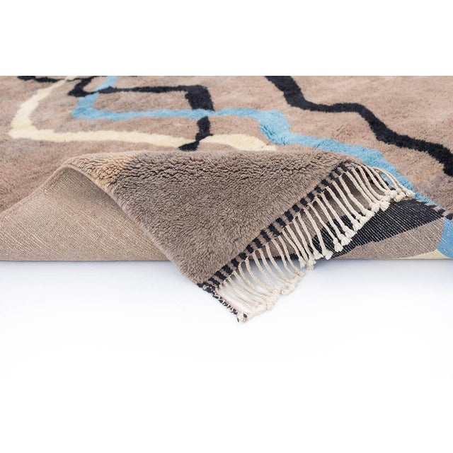 Textile Abstract River-Line Hand-Knotted Moroccan Wool Rug |9'7" X 7'8" | One of a Kind For Sale - Image 7 of 7