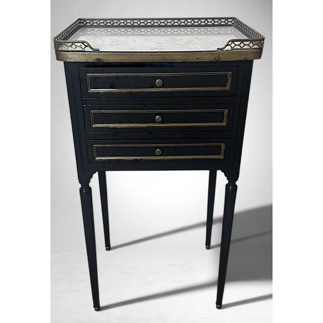 Late 19th Century Napoleon III Style French Night Stand in Black Lacquered Wood and Carrara Marble For Sale - Image 4 of 18