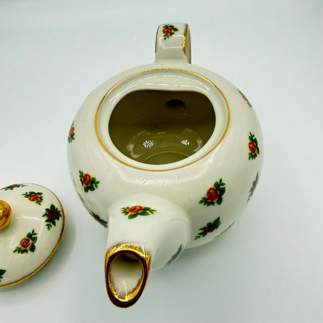 1990s Royal Albert “Old Country Roses” Classic II Teapot, 1998 For Sale - Image 5 of 7
