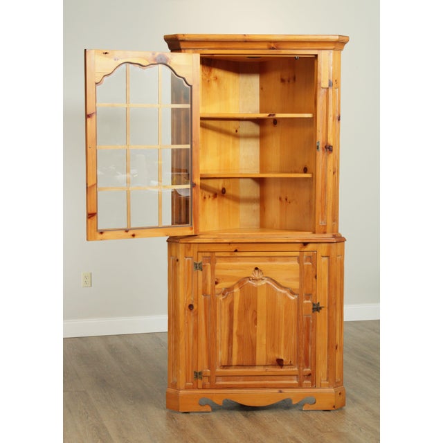 Thomasville Country French Style Vintage Pine Corner Chairish