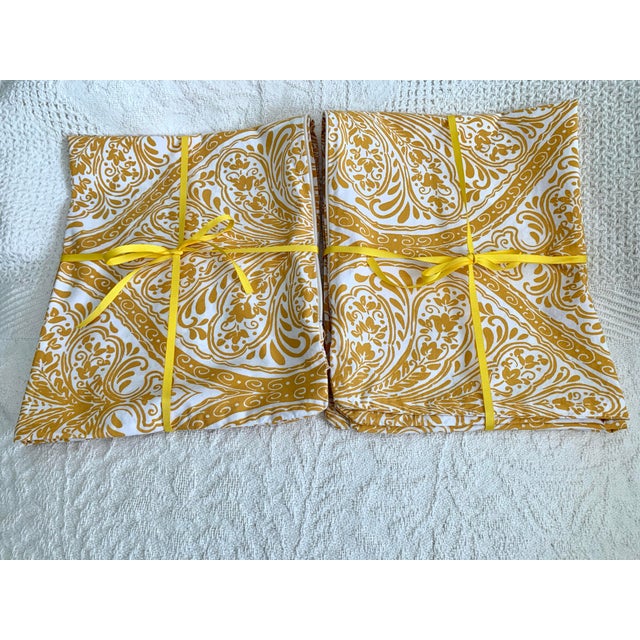 1990s Discontinued Ethan Allen Pillow Sham in Saffron | Eastern Accents/ a Pair For Sale - Image 5 of 12