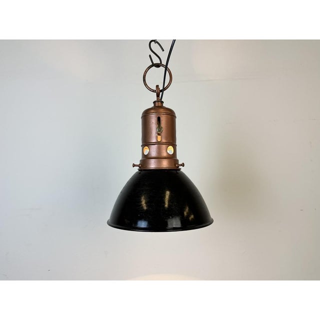 Industrial Italian Black Enamel Factory Lamp with Iron Top, 1950s For Sale - Image 17 of 18