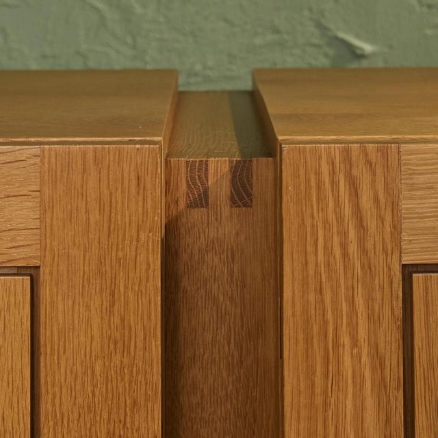 Brutalist Sideboard with Geometric Details in Oak, France, 1980s For Sale - Image 12 of 17