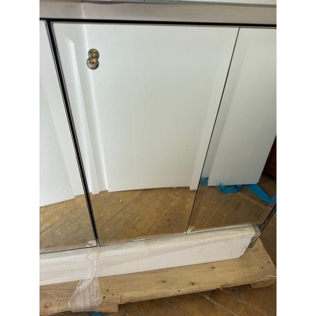 Mid-Century Modern Mirrored Mode Accent Chest Cabinet by Baker Furniture For Sale - Image 3 of 12